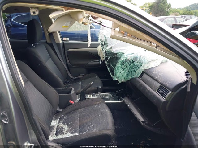 2018 Mitsubishi Outlander Es მანქანა იყიდება აუქციონზე, vin: JA4AZ3A38JZ056473, აუქციონის ნომერი: 45484470
