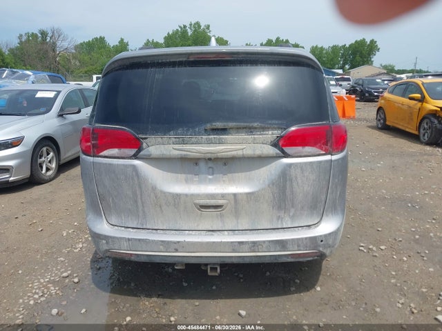 45484471 :رقم المزاد ، 2C4RC1BG4HR734303 vin ، 2017 Chrysler Pacifica Touring-l مزاد بيع