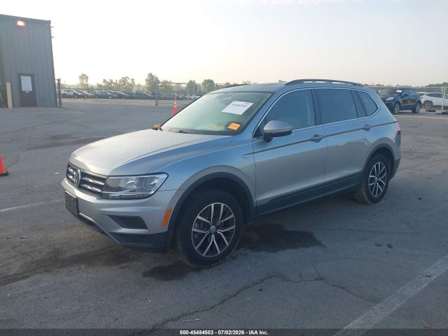 Продаж на аукціоні авто 2019 Volkswagen Tiguan 2.0t Se/2.0t Sel/2.0t Sel R-line/2.0t Sel R-line Black, vin: 3VV2B7AX6KM184935, номер лоту: 45484503