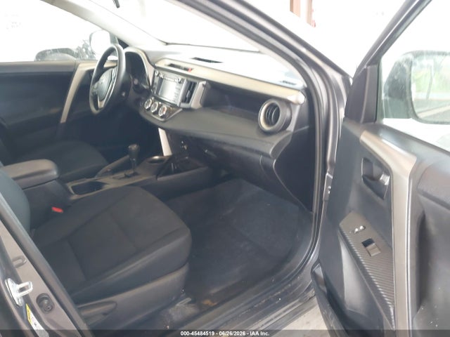 Toyota RAV4 LE 2015 2T3ZFREV4FW136036 Image 5