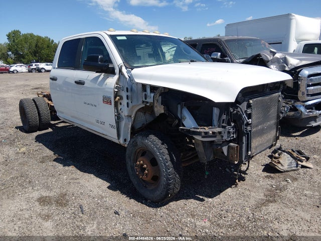 Продажа на аукционе авто 2011 Ram Ram 3500 Hd Chassis St/slt/laramie, vin: 3D6WZ4CL9BG517612, номер лота: 45484526
