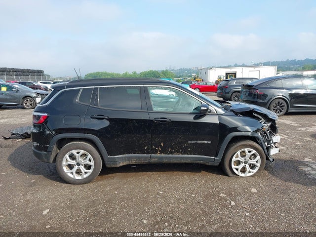 Jeep Compass Latitude 4x4 2025 3C4NJDBN4ST561021 Image 13