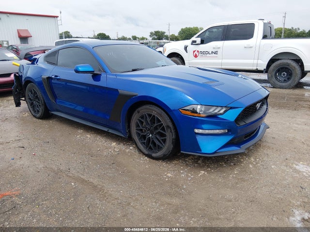 2018 1FA6P8TH7J5120586 main image