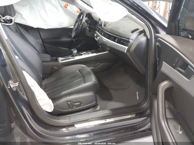 2017 Audi A4 Premium Plus მანქანა იყიდება აუქციონზე, vin: WAUENAF41HN014220, აუქციონის ნომერი: 45484667