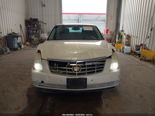 45484684 :رقم المزاد ، 1G6KD57Y18U191702 vin ، 2008 Cadillac Dts 1sc مزاد بيع