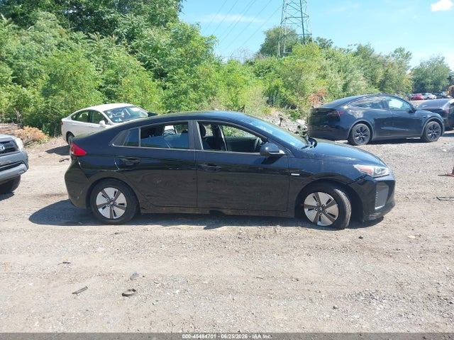 45484701 :رقم المزاد ، KMHC65LC0JU102192 vin ، 2018 Hyundai Ioniq Hybrid Blue مزاد بيع
