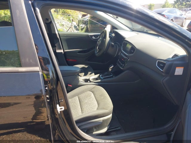 45484701 :رقم المزاد ، KMHC65LC0JU102192 vin ، 2018 Hyundai Ioniq Hybrid Blue مزاد بيع