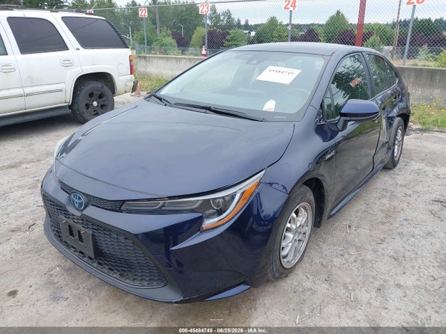 Toyota Corolla Hybrid Le 2021 JTDEAMDE8MJ029262 Image 2