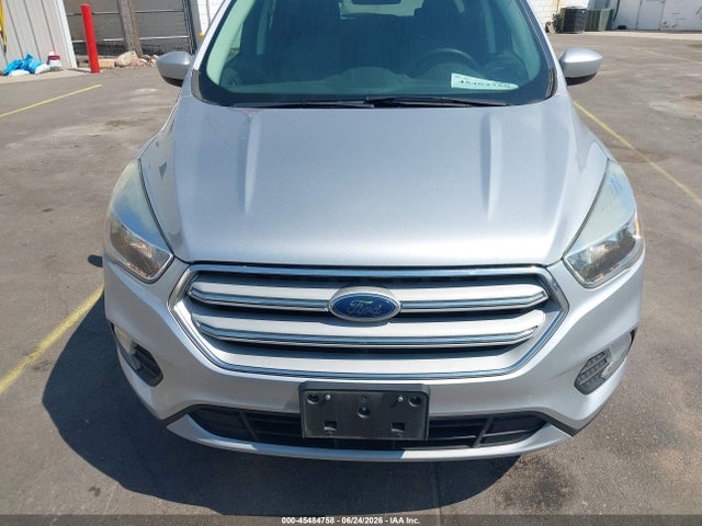 1FMCU9GD4JUC38762 Ford ESCAPE SE