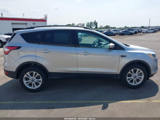 1FMCU9GD4JUC38762 Ford ESCAPE SE