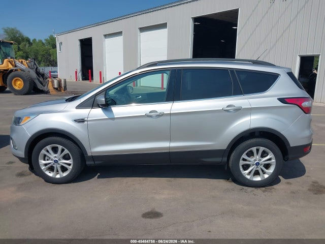 1FMCU9GD4JUC38762 Ford ESCAPE SE