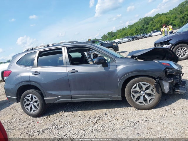 45484759 :رقم المزاد ، JF2SKAEC6NH509810 vin ، 2022 Subaru Forester Premium مزاد بيع