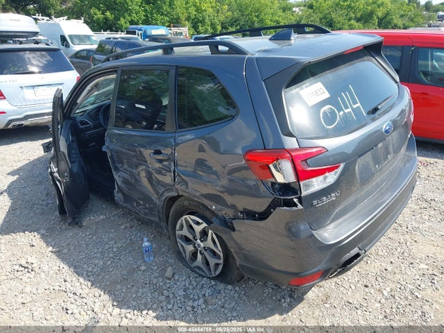 45484759 :رقم المزاد ، JF2SKAEC6NH509810 vin ، 2022 Subaru Forester Premium مزاد بيع
