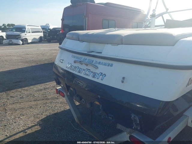 Продажа на аукционе авто 2001 Mastercraft 20', vin: MBCA2GN8L001, номер лота: 45484760