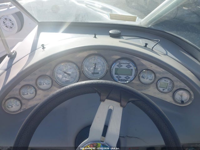 Продажа на аукционе авто 2001 Mastercraft 20', vin: MBCA2GN8L001, номер лота: 45484760