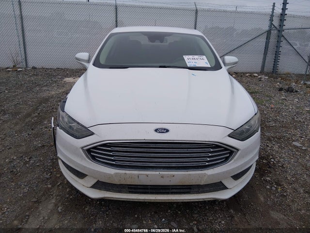 45484766 :رقم المزاد ، 3FA6P0H70JR257724 vin ، 2018 Ford Fusion Se مزاد بيع