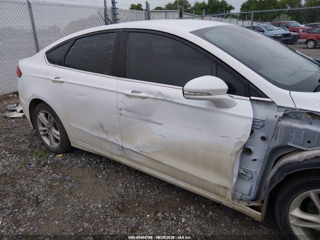 45484766 :رقم المزاد ، 3FA6P0H70JR257724 vin ، 2018 Ford Fusion Se مزاد بيع