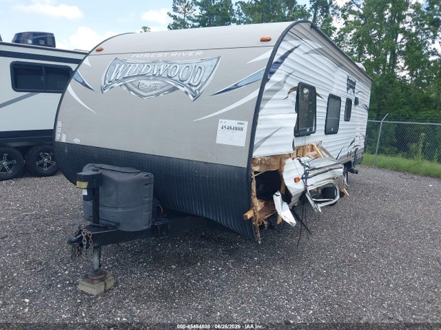 Forest River Wildwood 2018 4X4TWDZ22J7358422 Image 2