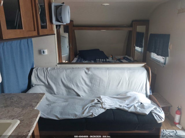 Forest River Wildwood 2018 4X4TWDZ22J7358422 Image 12