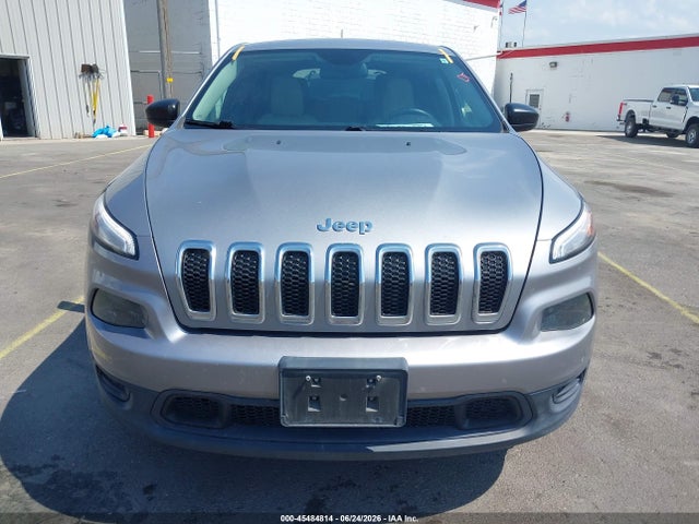 1C4PJMAB5HW664225 Jeep Cherokee Sport