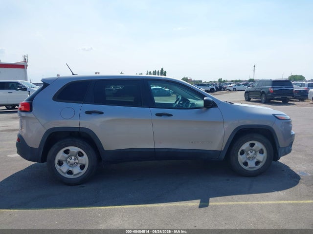 1C4PJMAB5HW664225 Jeep Cherokee Sport