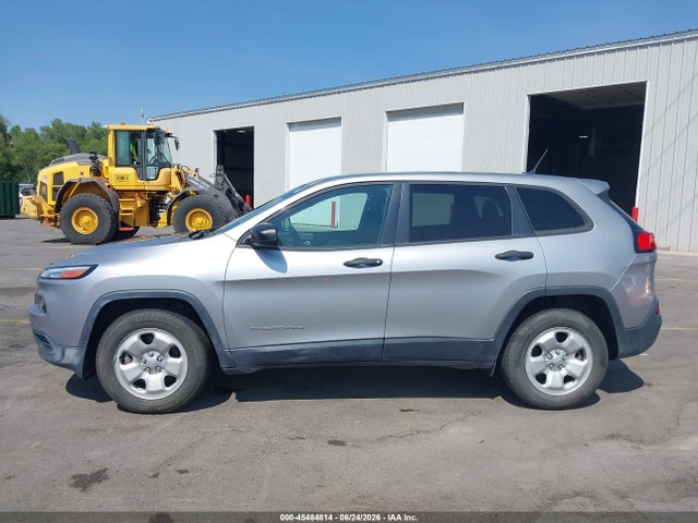 1C4PJMAB5HW664225 Jeep Cherokee Sport