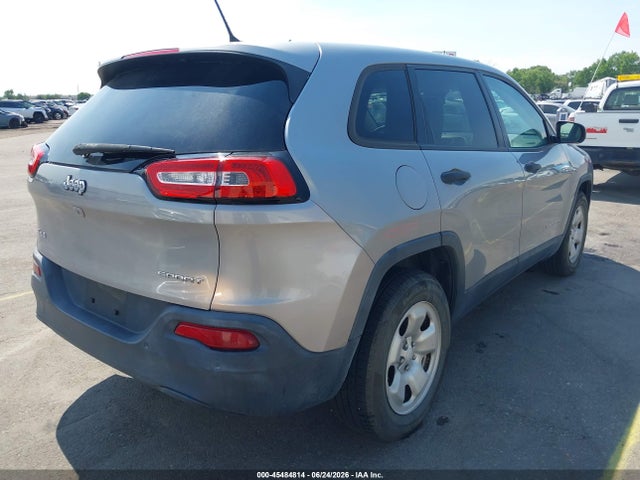 1C4PJMAB5HW664225 Jeep Cherokee Sport