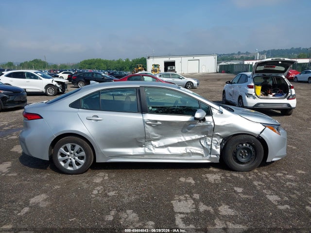 5YFB4MDE1SP315649 Toyota COROLLA LE