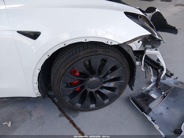 45484865 :رقم المزاد ، 7SAYGDEF6NF379777 vin ، 2022 Tesla Model Y Performance Dual Motor All-wheel Drive مزاد بيع