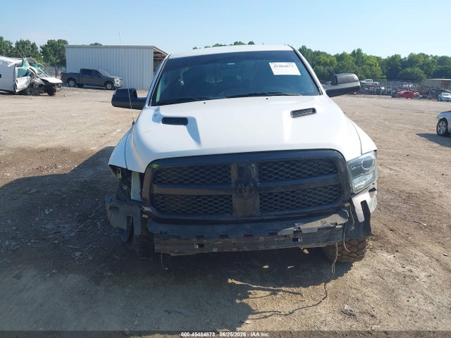 45484873 :رقم المزاد ، 1C6RR7HT0JS152457 vin ، 2018 Ram 1500 Night  4x4 6'4 Box مزاد بيع