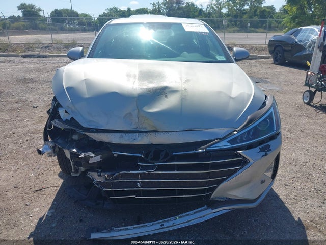 2020 Hyundai Elantra Se მანქანა იყიდება აუქციონზე, vin: 5NPD74LF7LH590080, აუქციონის ნომერი: 45484913