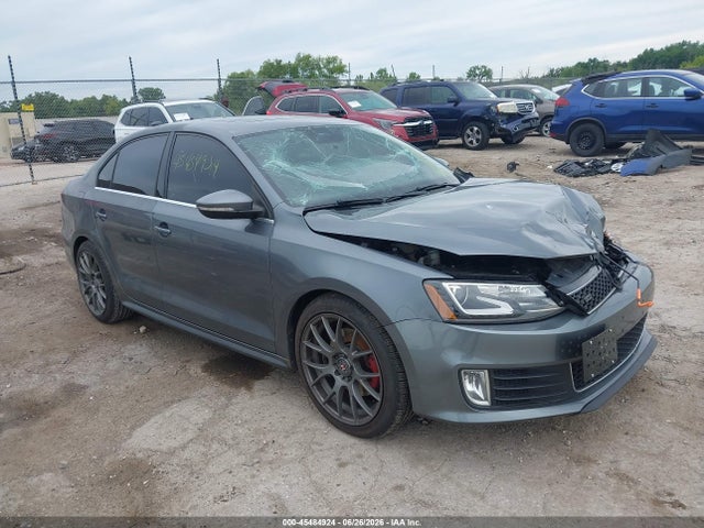 45484924 :رقم المزاد ، 3VW467AJ2DM386985 vin ، 2013 Volkswagen Jetta Gli Autobahn W/nav مزاد بيع