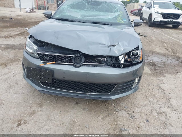 Продажа на аукционе авто 2013 Volkswagen Jetta Gli Autobahn W/nav, vin: 3VW467AJ2DM386985, номер лота: 45484924