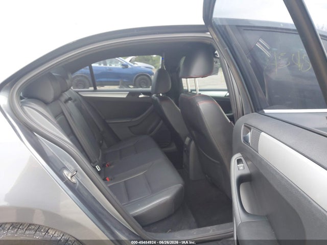 Продажа на аукционе авто 2013 Volkswagen Jetta Gli Autobahn W/nav, vin: 3VW467AJ2DM386985, номер лота: 45484924