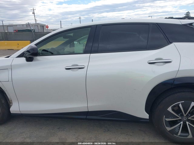 JTJABABB5RA000924 Lexus Rz 300e Premium