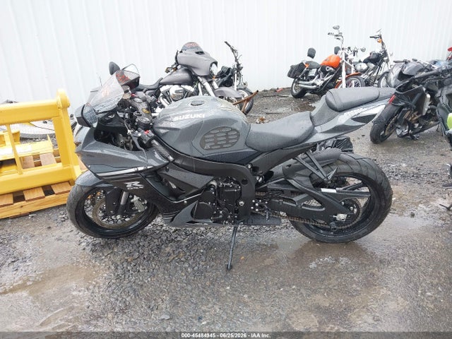 Suzuki GSX-R600 2025 JS1GN7FA7S7100643 Image 12