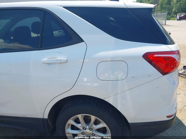 Chevrolet EQUINOX LS 2019 2GNAXSEV8K6267579 Image 18