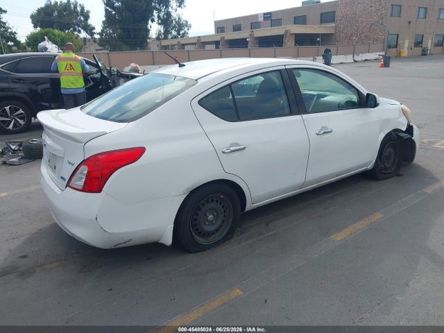 Nissan Versa 1.6 Sv 2014 3N1CN7AP7EL855066 Image 4