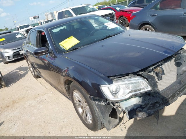 Продаж на аукціоні авто 2018 Chrysler 300 Touring L, vin: 2C3CCAAG3JH140499, номер лоту: 45485064