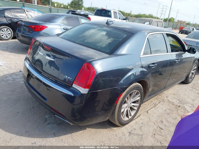 2018 Chrysler 300 Touring L მანქანა იყიდება აუქციონზე, vin: 2C3CCAAG3JH140499, აუქციონის ნომერი: 45485064