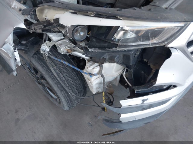 Hyundai TUCSON SE 2017 KM8J23A49HU569852 Image 6