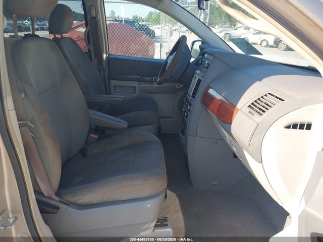 2009 Chrysler Town & Country Lx მანქანა იყიდება აუქციონზე, vin: 2A8HR44EX9R526556, აუქციონის ნომერი: 45485160