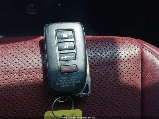 45485247 :رقم المزاد ، JTHCM1D26G5011969 vin ، 2016 Lexus Is 300 مزاد بيع