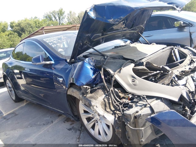 45485289 :رقم المزاد ، 5YJSA1E18HF228421 vin ، 2017 Tesla Model S 60/75 مزاد بيع