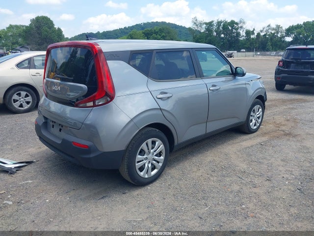 KIA SOUL LX 2022 KNDJ23AU2N7822010 Image 4