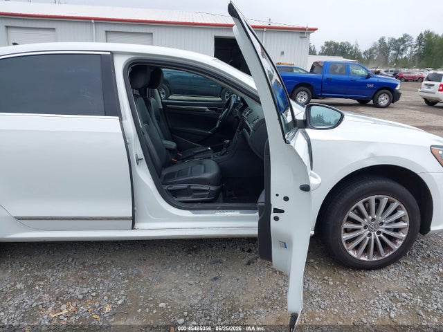 1VWBT7A36GC034760 Volkswagen Passat 1.8t Se