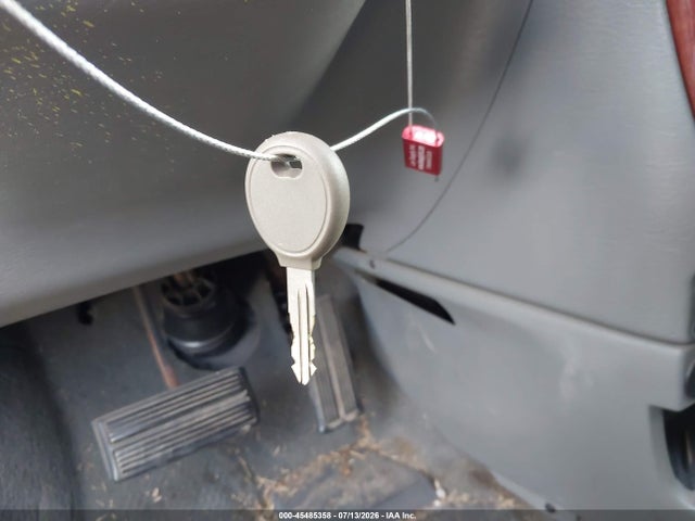 2005 Chrysler Town & Country მანქანა იყიდება აუქციონზე, vin: 1C4GP45R05B235373, აუქციონის ნომერი: 45485358
