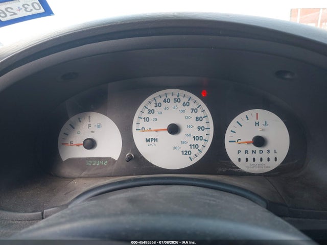 2005 Chrysler Town & Country მანქანა იყიდება აუქციონზე, vin: 1C4GP45R05B235373, აუქციონის ნომერი: 45485358