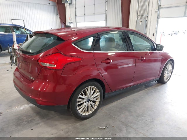 Ford Focus Titanium 2016 1FADP3N27GL339636 Image 4