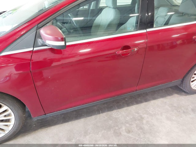 Ford Focus Titanium 2016 1FADP3N27GL339636 Image 6